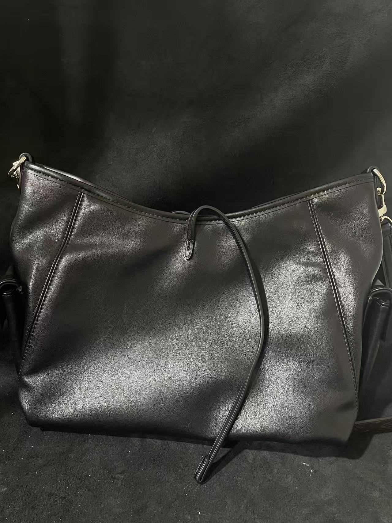 LQ-WITH-QUEEN真皮女包腋下饺子大黑色 0240