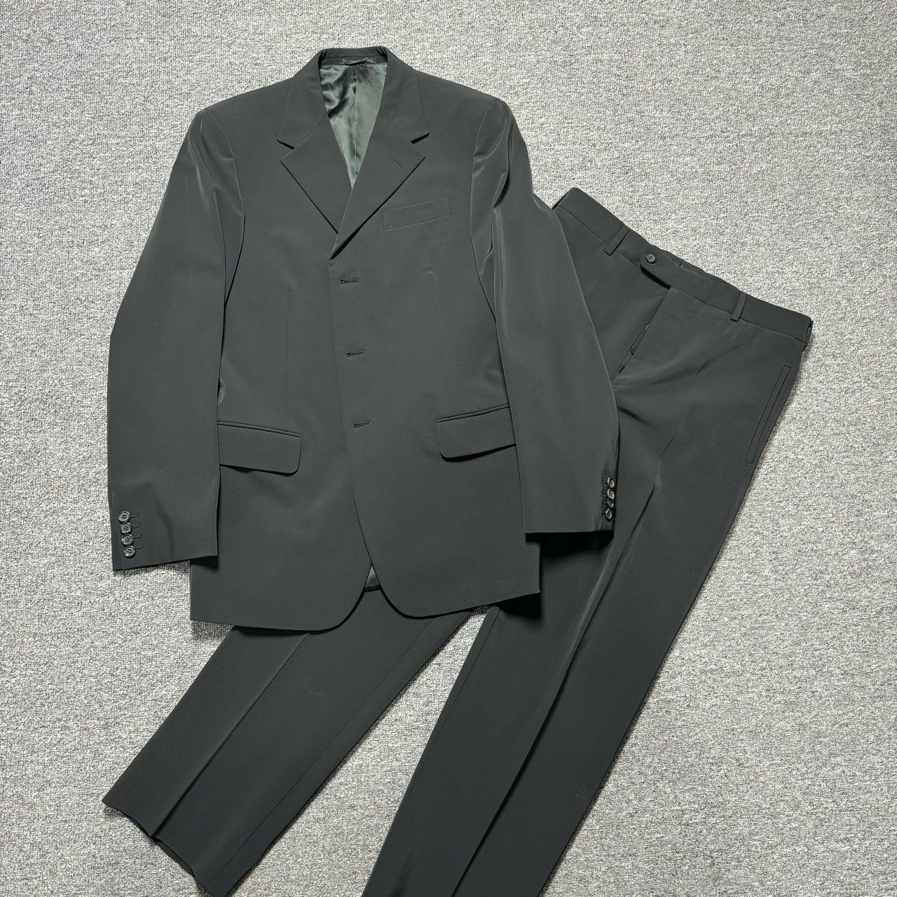 99新 Prada/普拉达 Prada普拉达黑色西装 一套 48码99新
