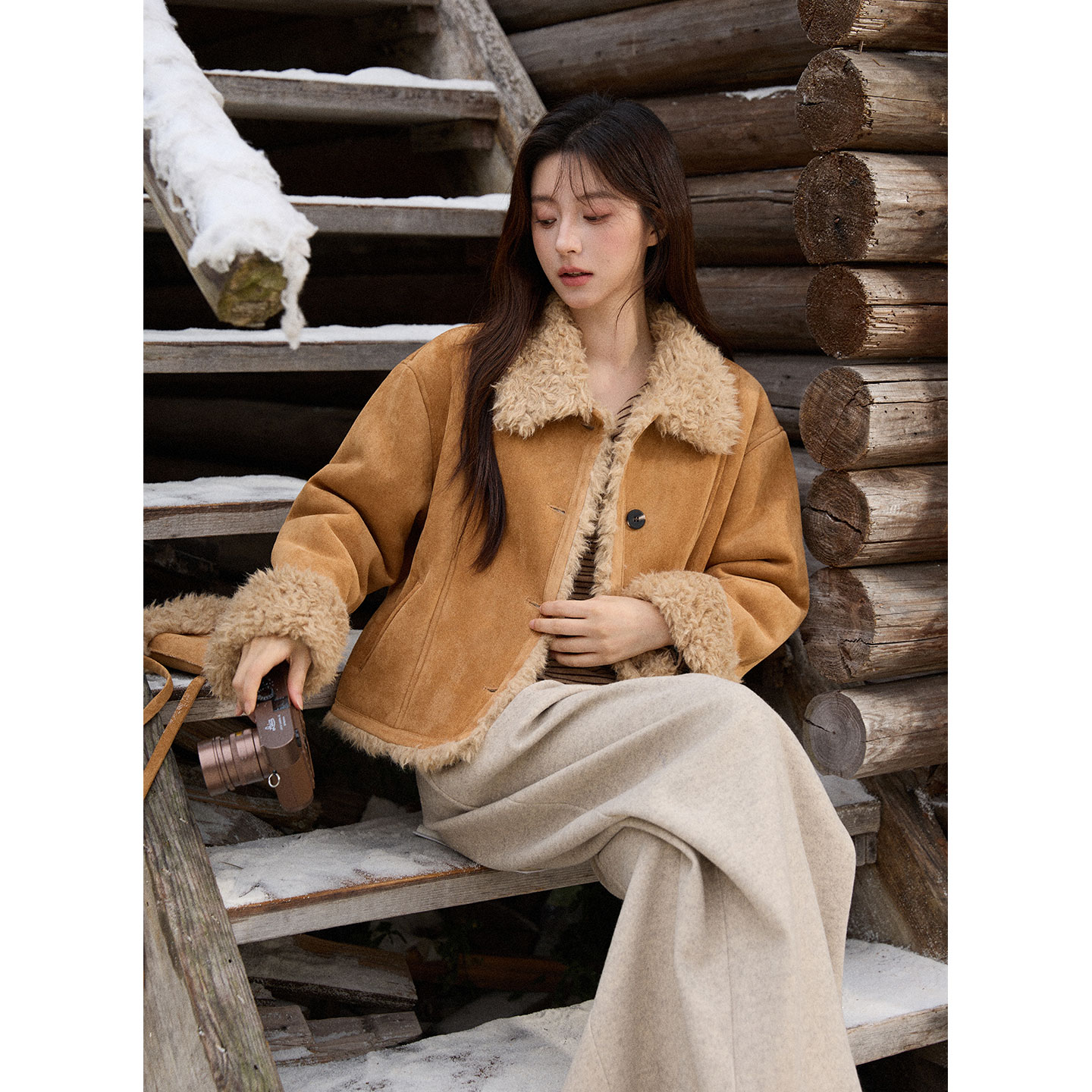 谜秀秋冬皮毛一体外套女韩系通勤麂皮绒保暖加厚短款上衣冬季百搭