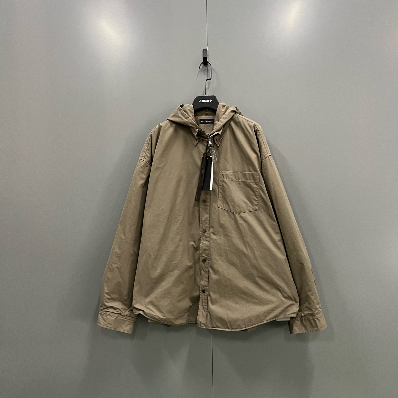 未使用 Balenciaga/巴黎世家 (ll) 连帽长袖外套 3码/101751