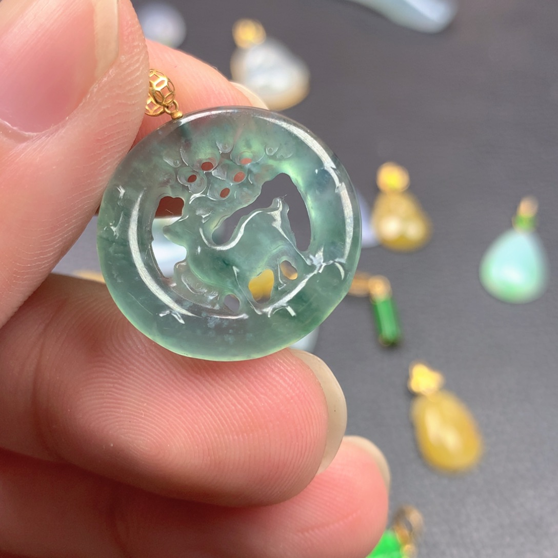 【闪购商品】颈饰18K金镶嵌翡翠翡翠