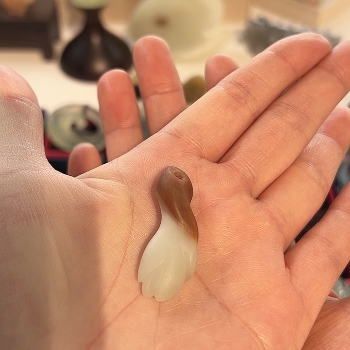 蛇纹石玉未镶嵌吊坠(赠链)