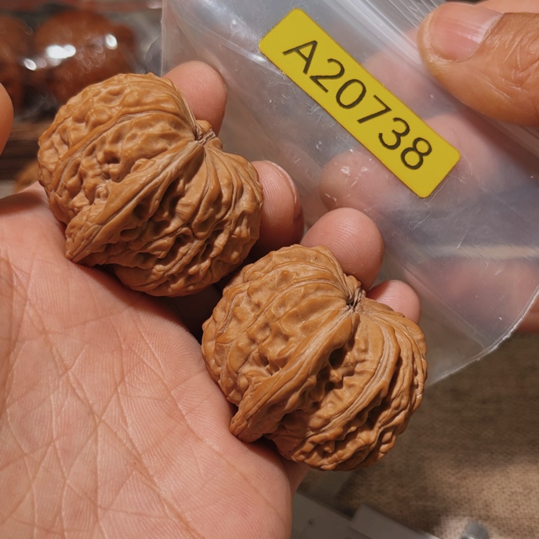 文玩核桃吊坠汉高楼40