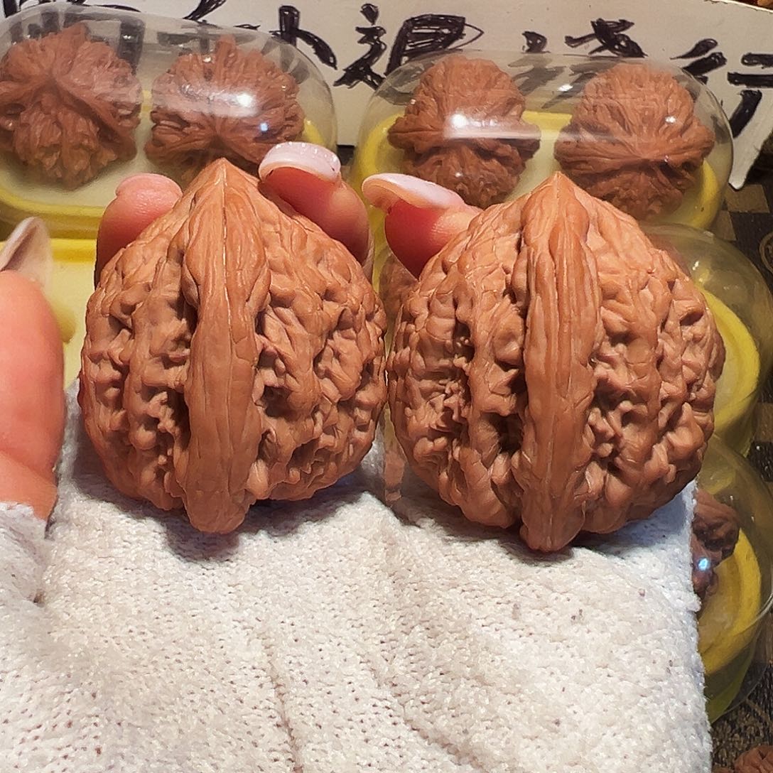 A***少文玩核桃吊坠40+蓟县虎头王