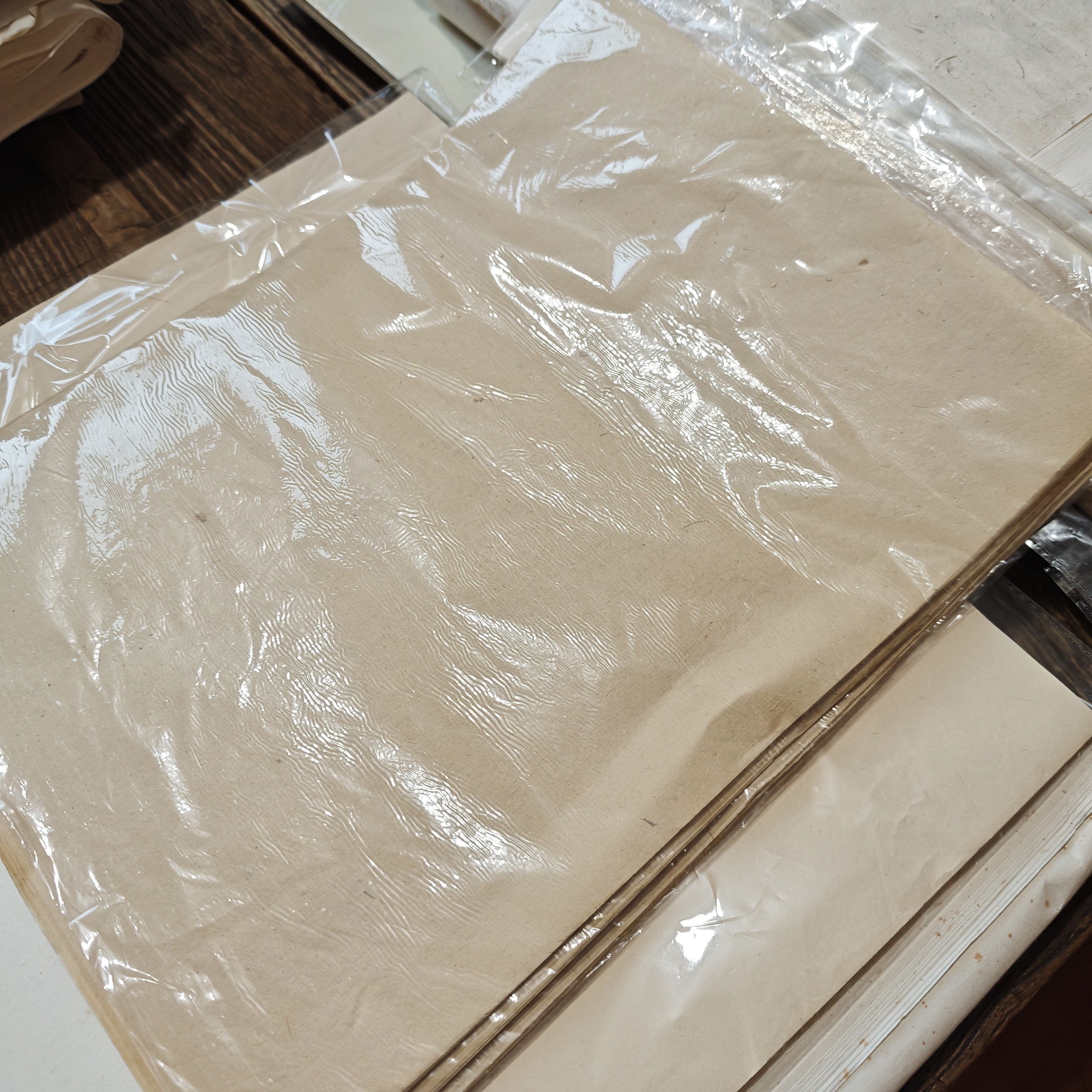 80张老仄纸半纸24*33cm