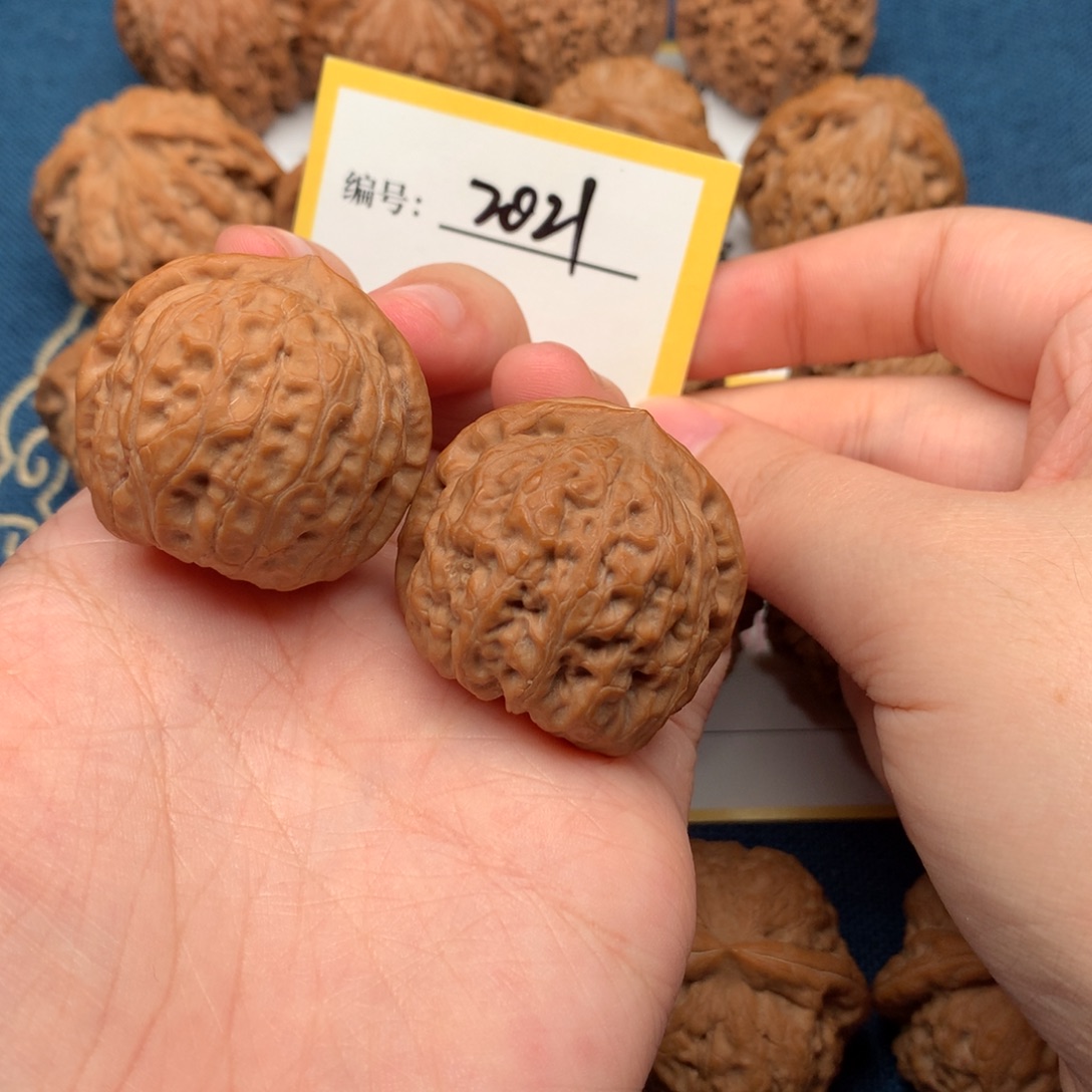 文玩核桃把件35玄龙凹底 2021