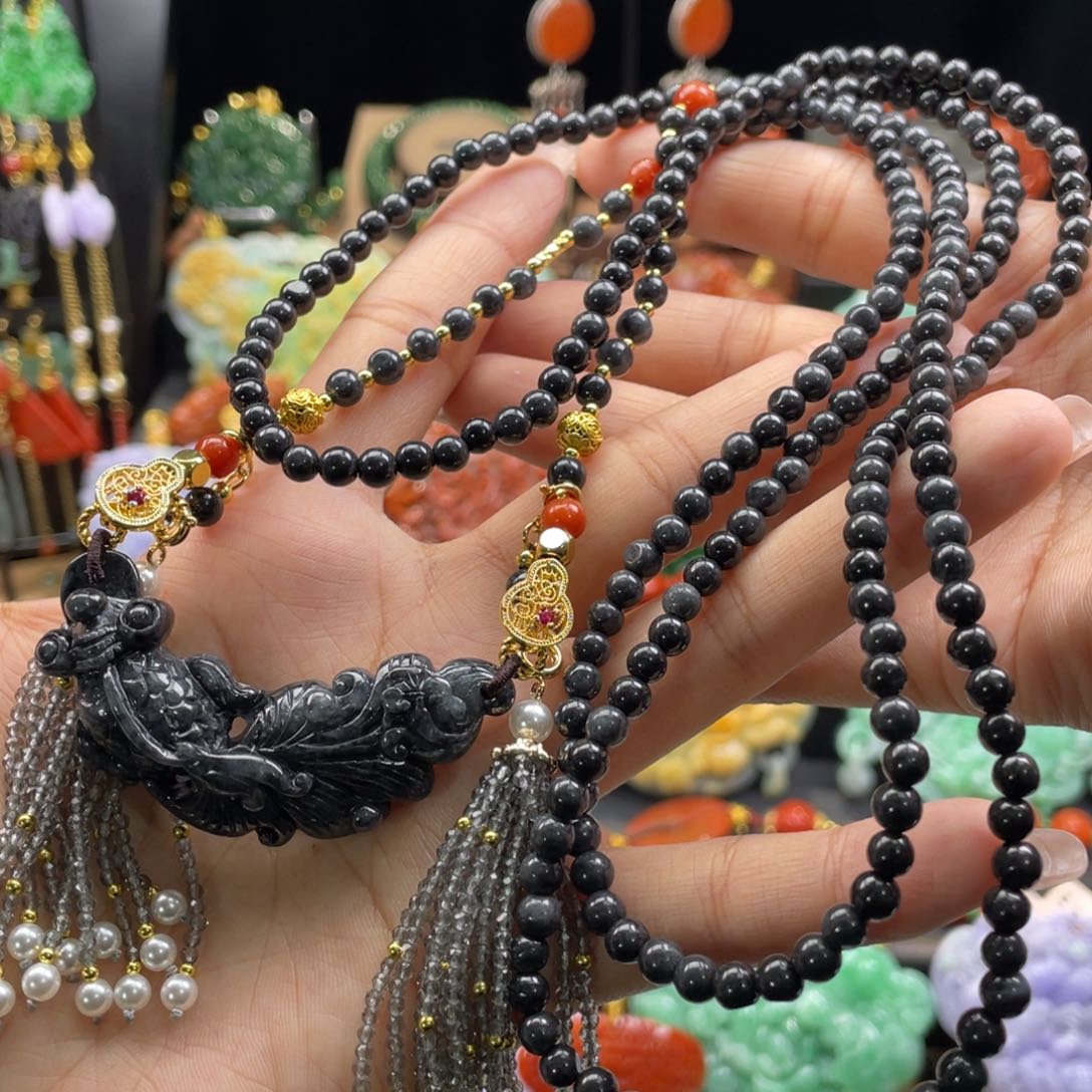 翡翠颈饰未镶嵌代编织