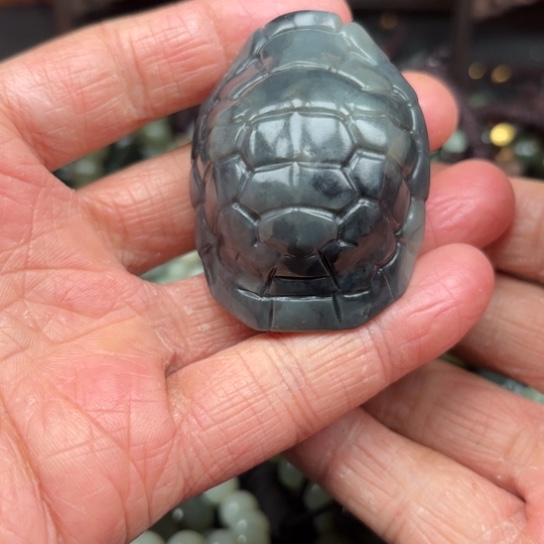 和田玉吊坠未镶嵌