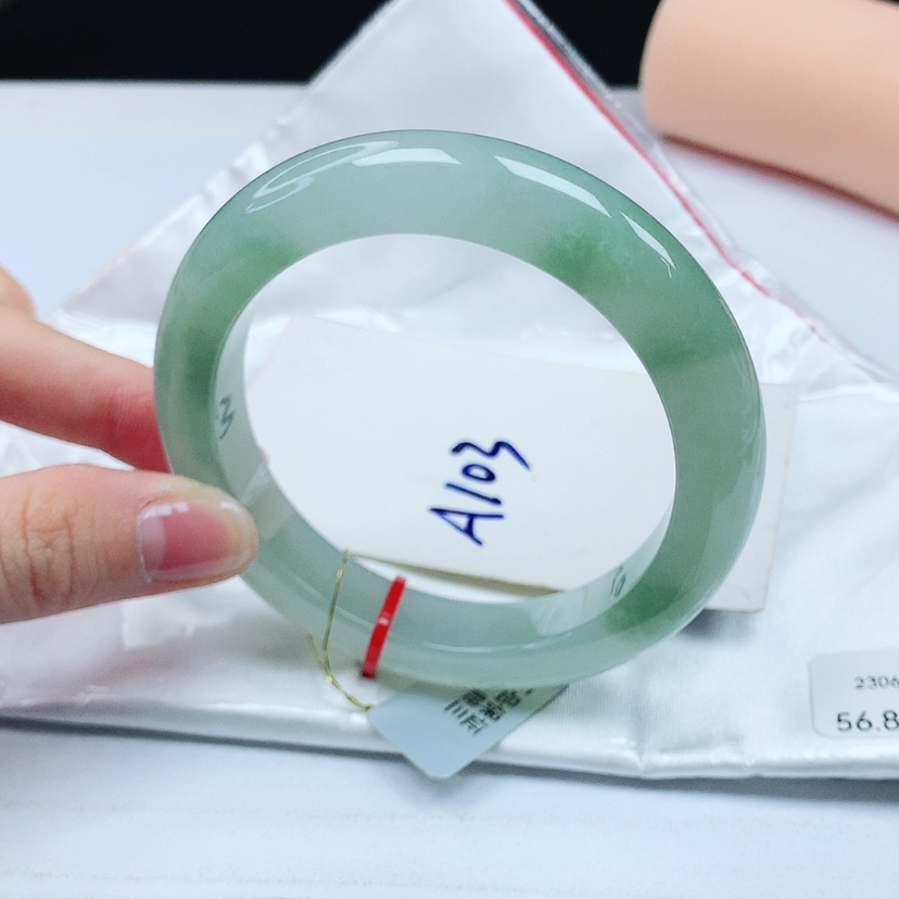 【闪购商品】翡翠手镯未镶嵌天然缅甸a货手镯56+