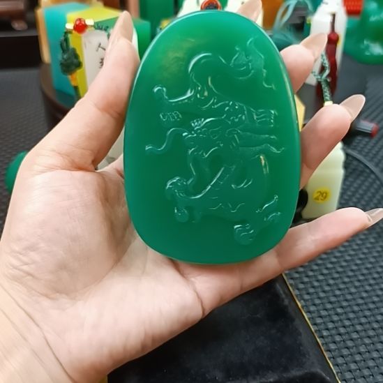 寿山石印石龙牌石