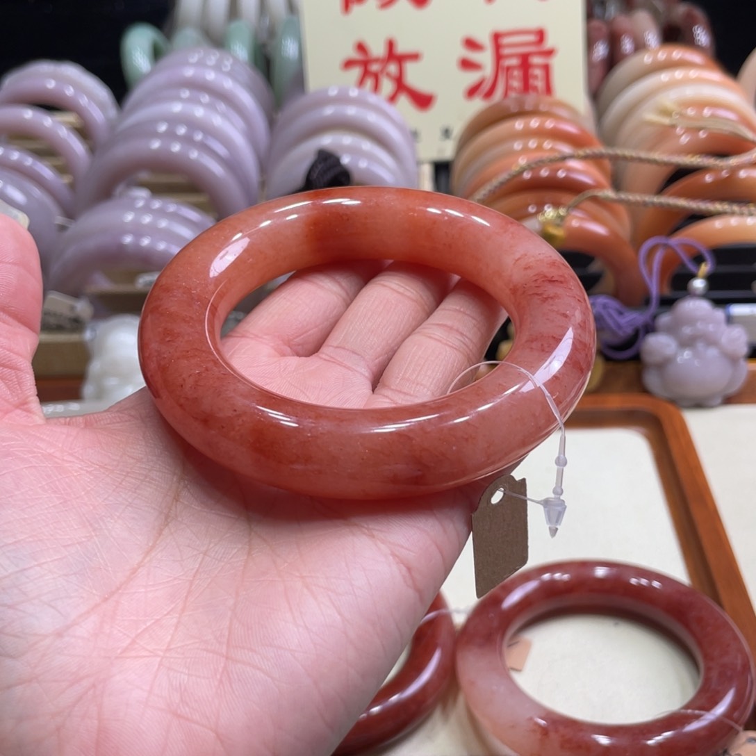 未镶嵌手镯石英质玉W**?