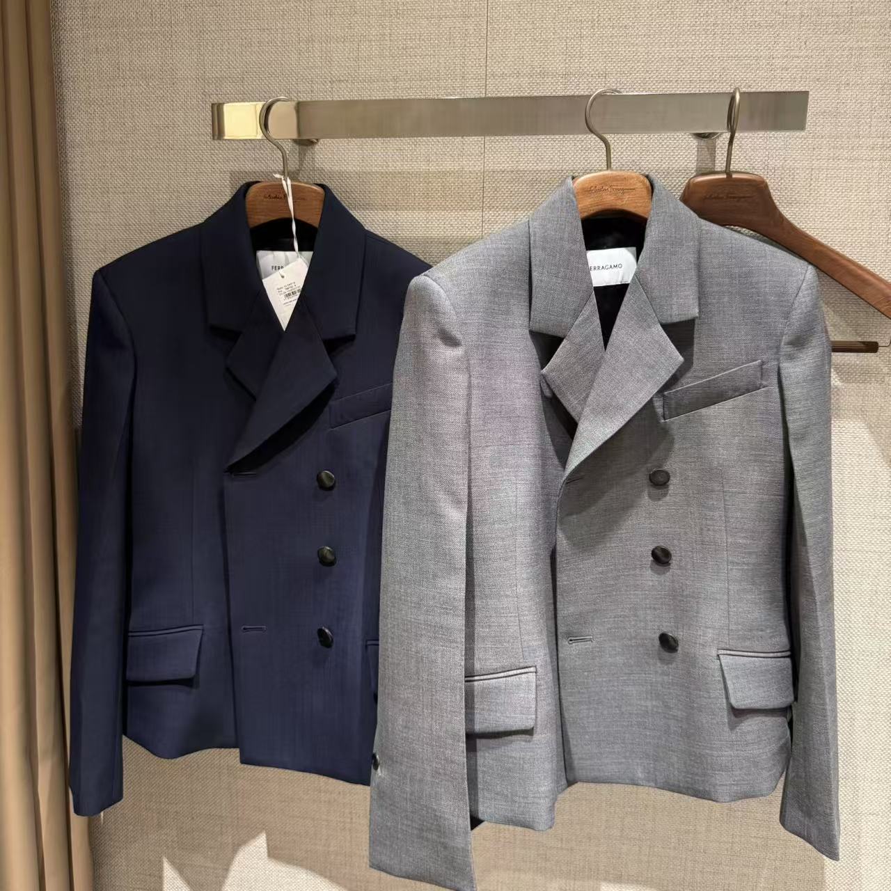 全新未使用 FERRAGAMO/菲拉格慕 女士西装外套羊毛多色