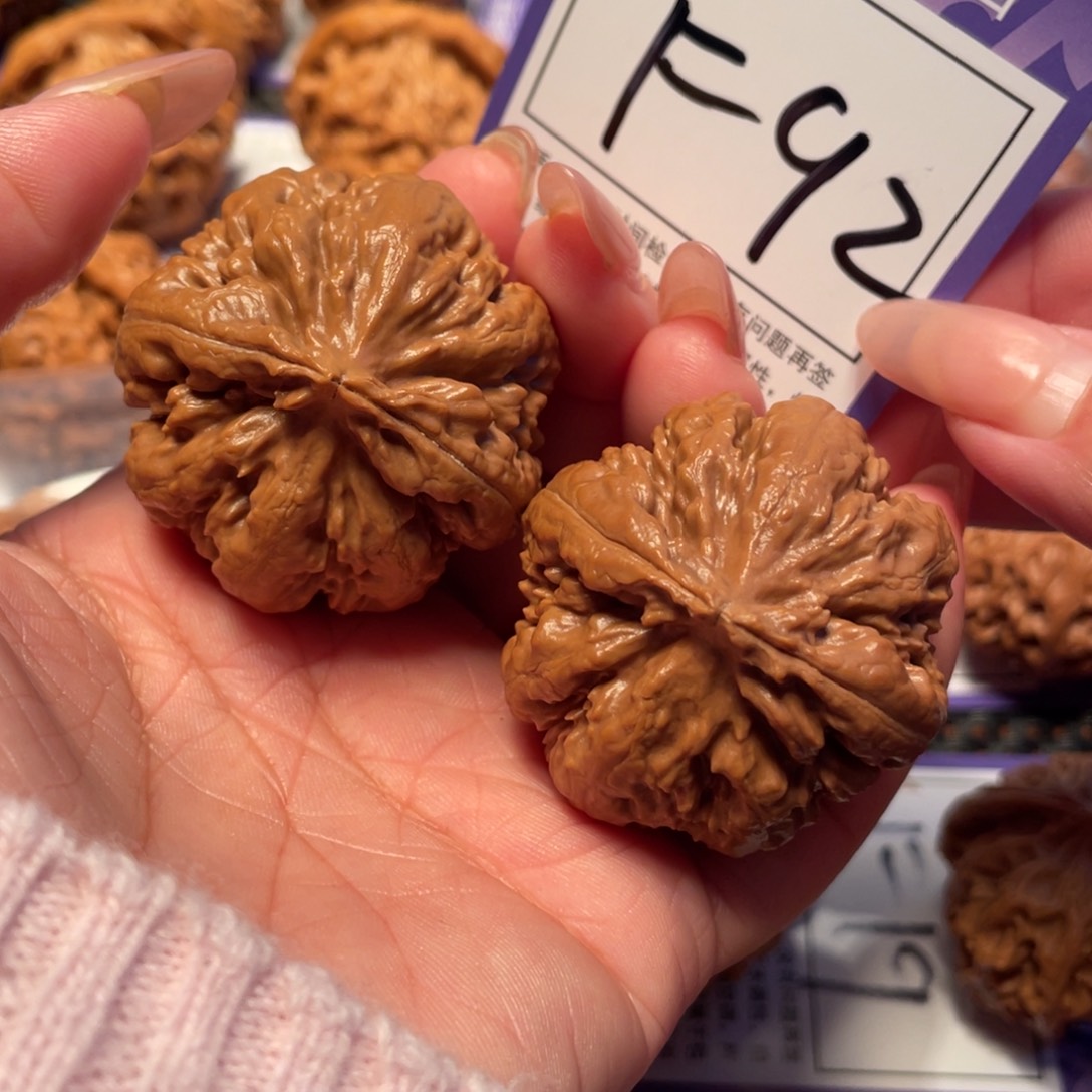 文玩核桃把件92.号霸王龙42