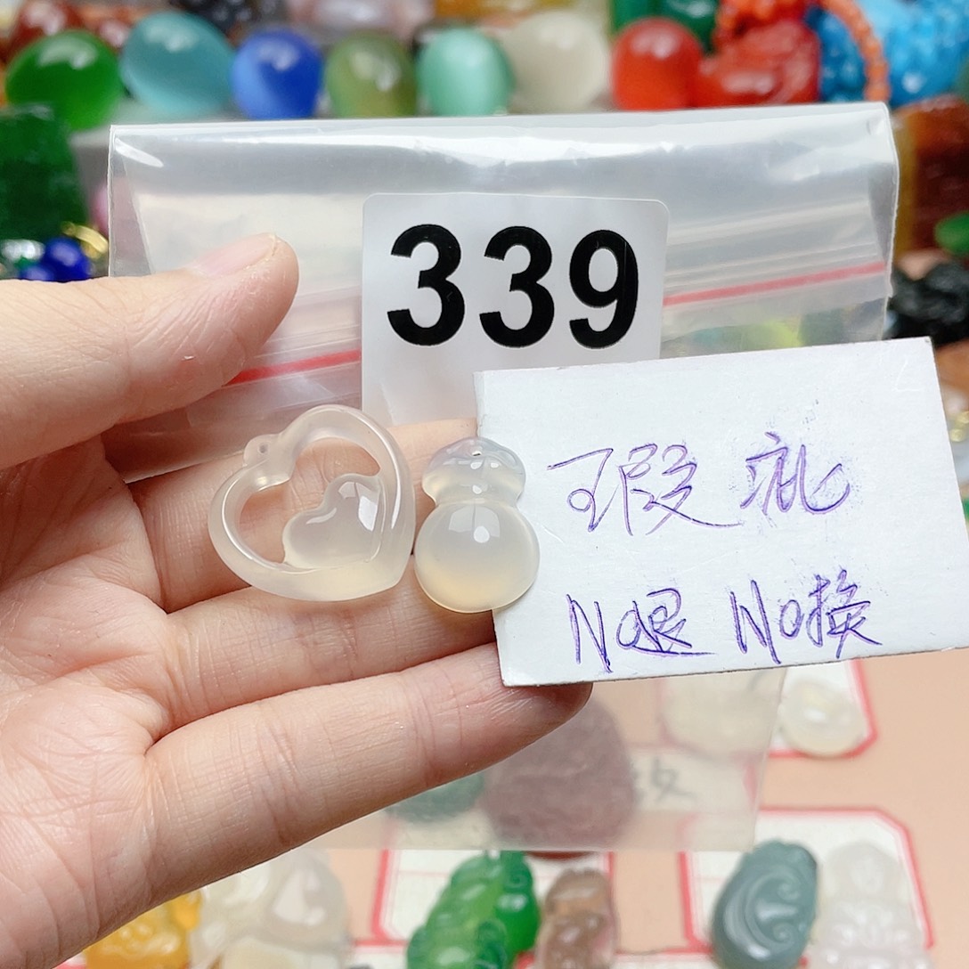 合金颈饰玛瑙/玉髓用****5