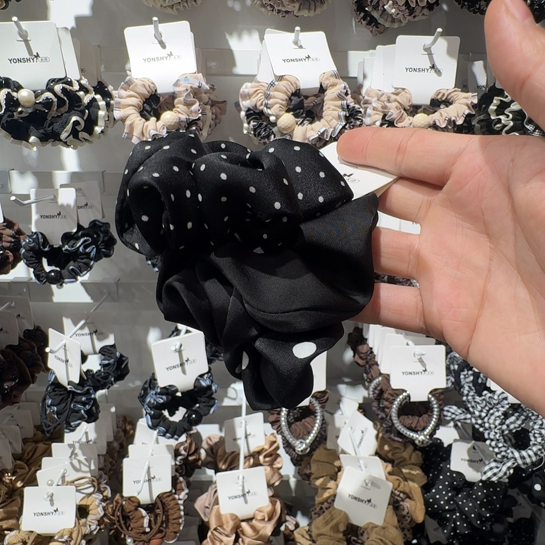 布艺铁合金黑色波点