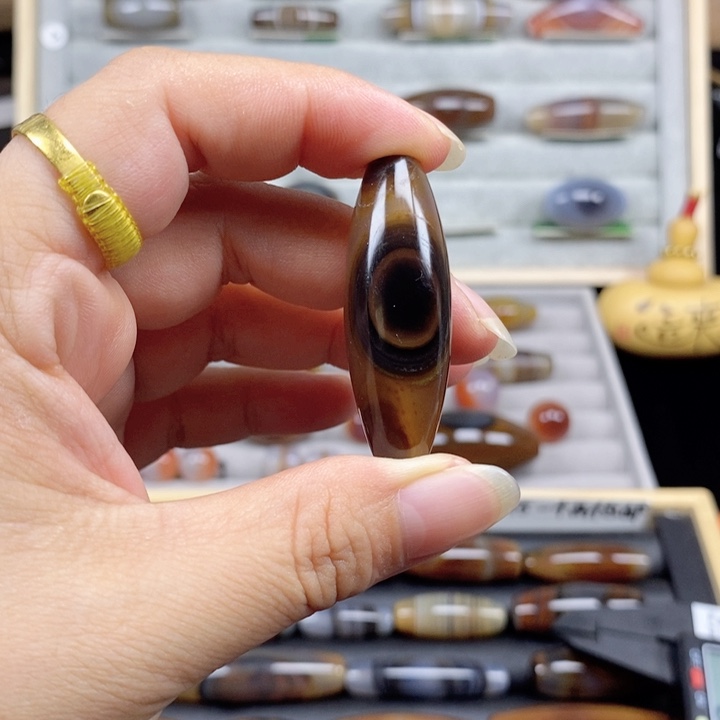 未镶嵌玛瑙/玉髓珠宝奇石初****5