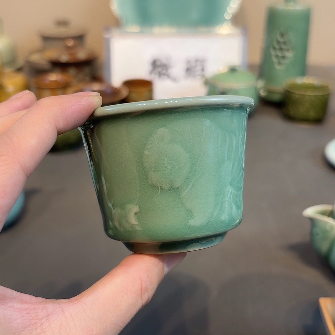 瓷片青瓷青瓷青春青春