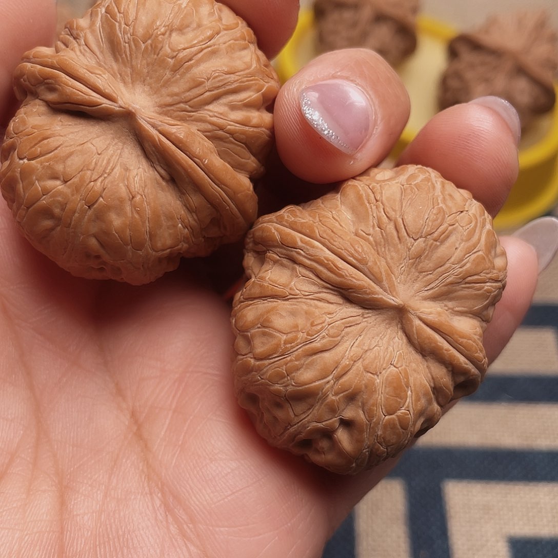 吊坠文玩核桃凹*啊83号元宝