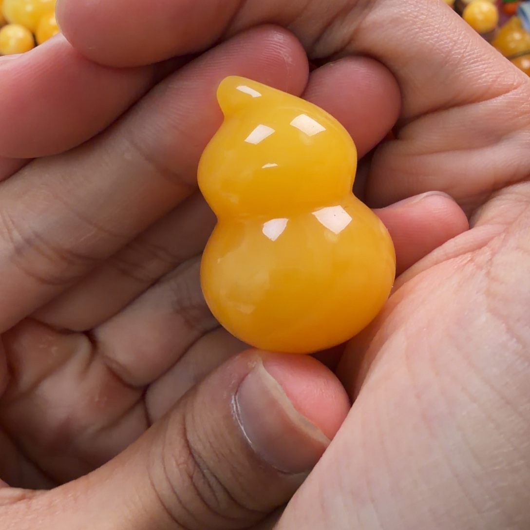 琥珀未镶嵌珠宝奇石11g