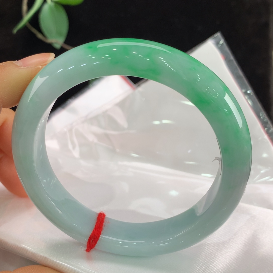 翡翠手镯未镶嵌111-0237