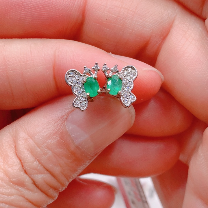 耳钉银S925镶嵌祖母绿