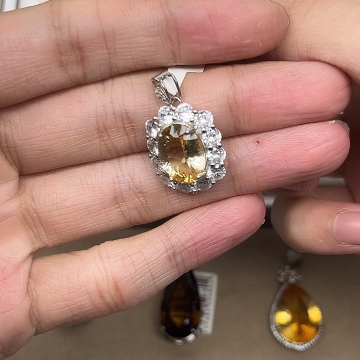 黄晶银S925镶嵌颈饰