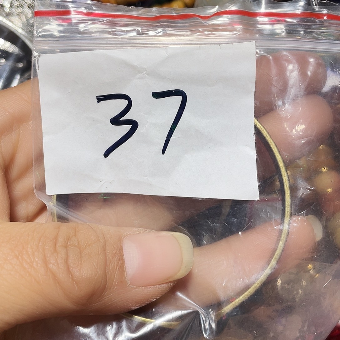 严***妹琉璃/树脂/塑料类优惠多多