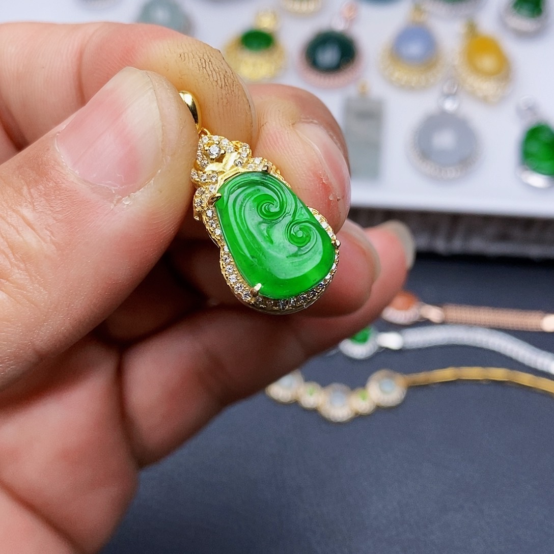 翡翠颈饰银S925镶嵌项链