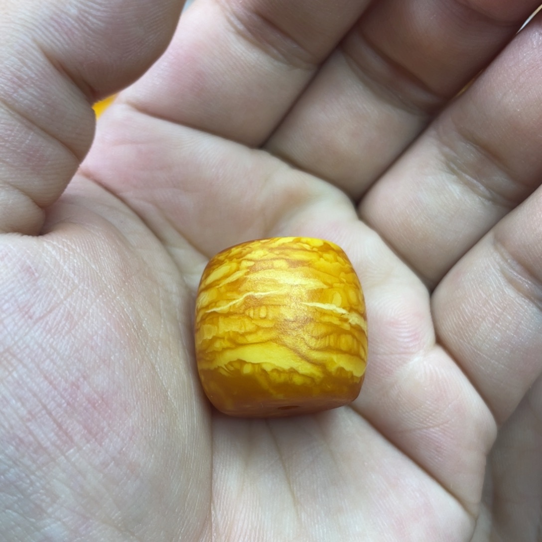 蜜蜡未镶嵌吊坠(不含链)