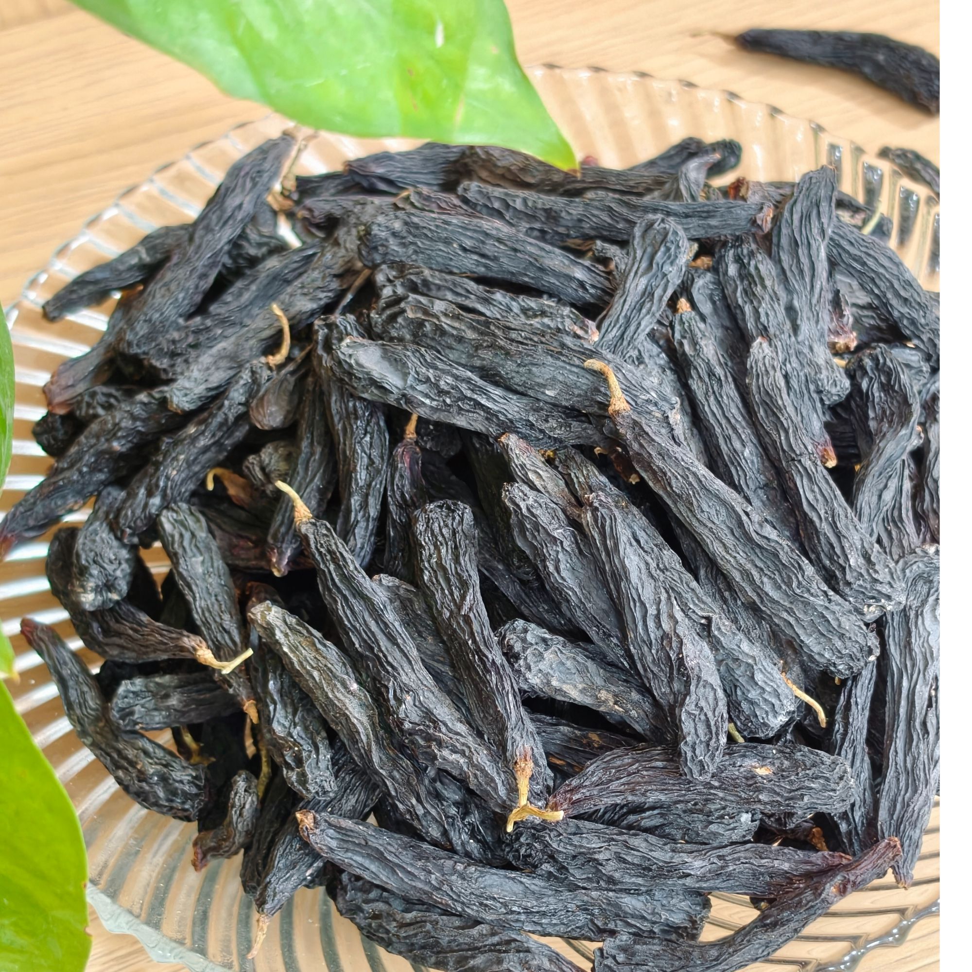 新疆蓝宝石葡萄干5-7cm超大颗粒健康休闲零食