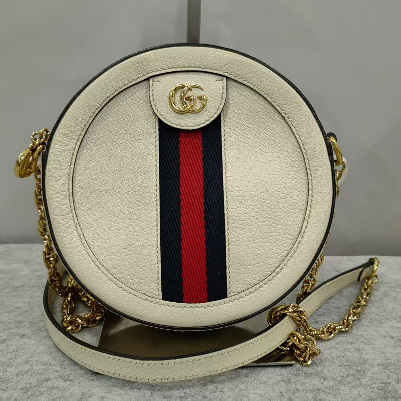 95新 GUCCI/古驰 白色圆饼单肩链条包 1304 1017