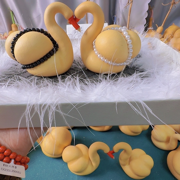 ****默大叶紫檀（黑酸枝木类）