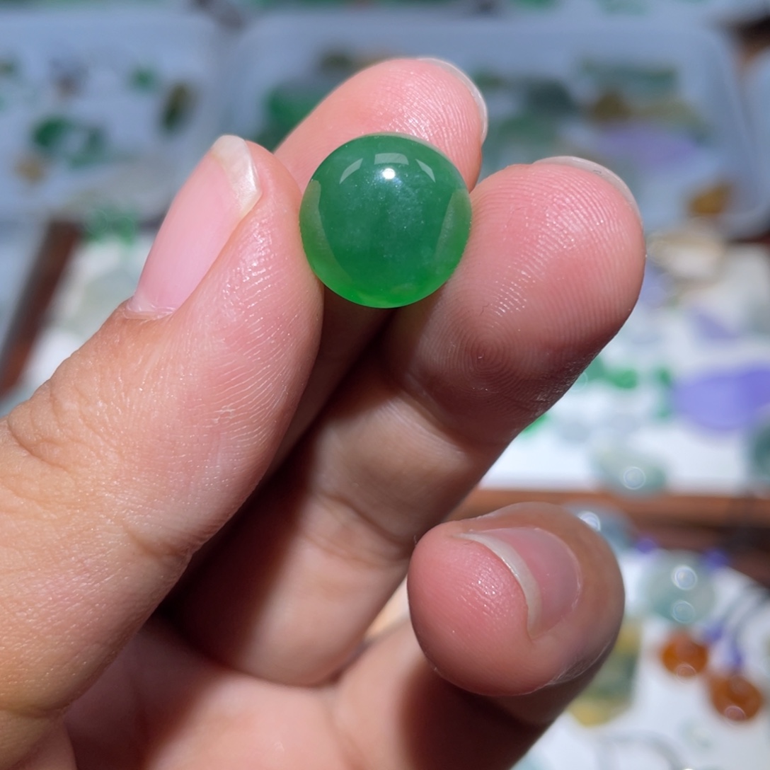 定制翡翠未镶嵌翡翠