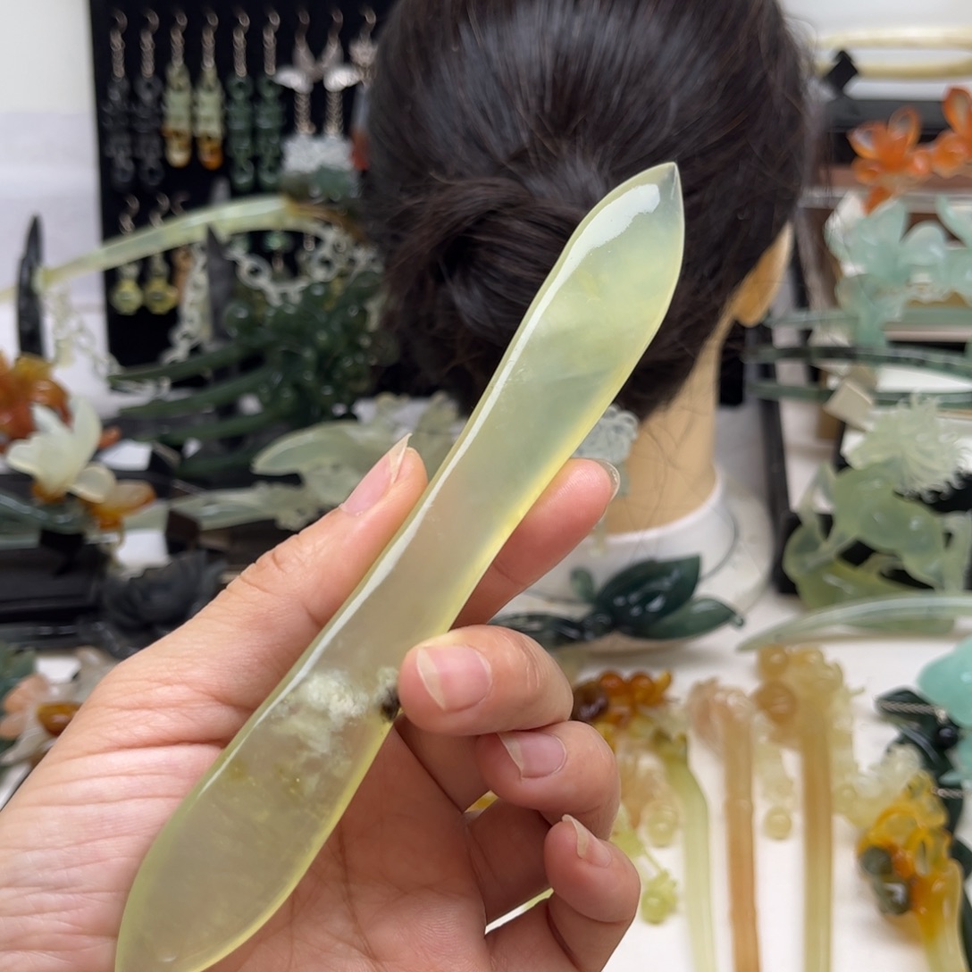 蛇纹石玉合金发簪