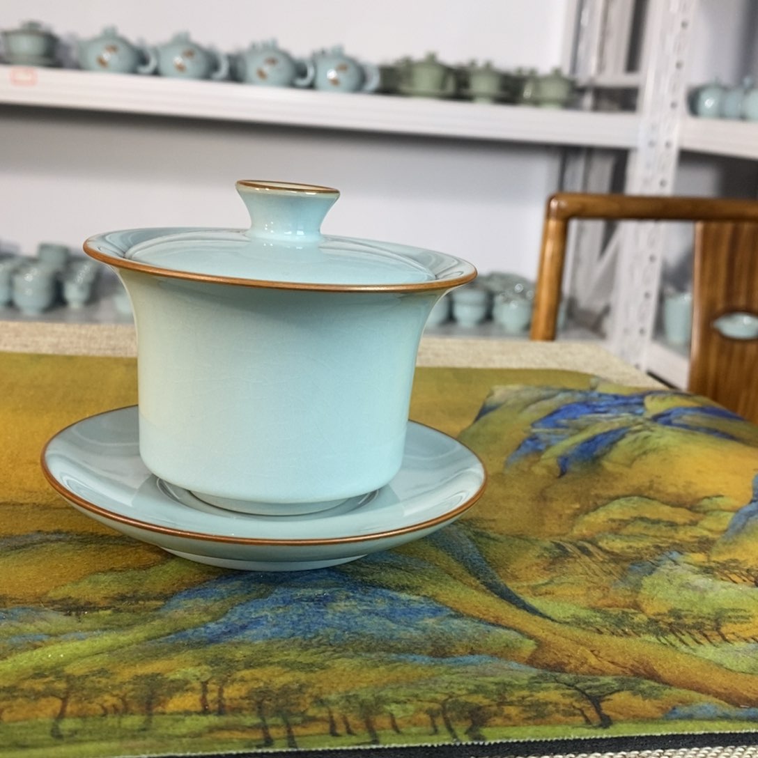 【闪购商品】天青马蹄盖碗微微瑕奎奎。。。。。