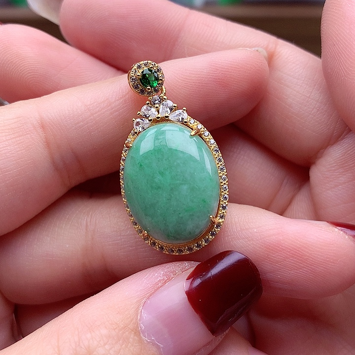 翡翠颈饰银S925镶嵌翡翠