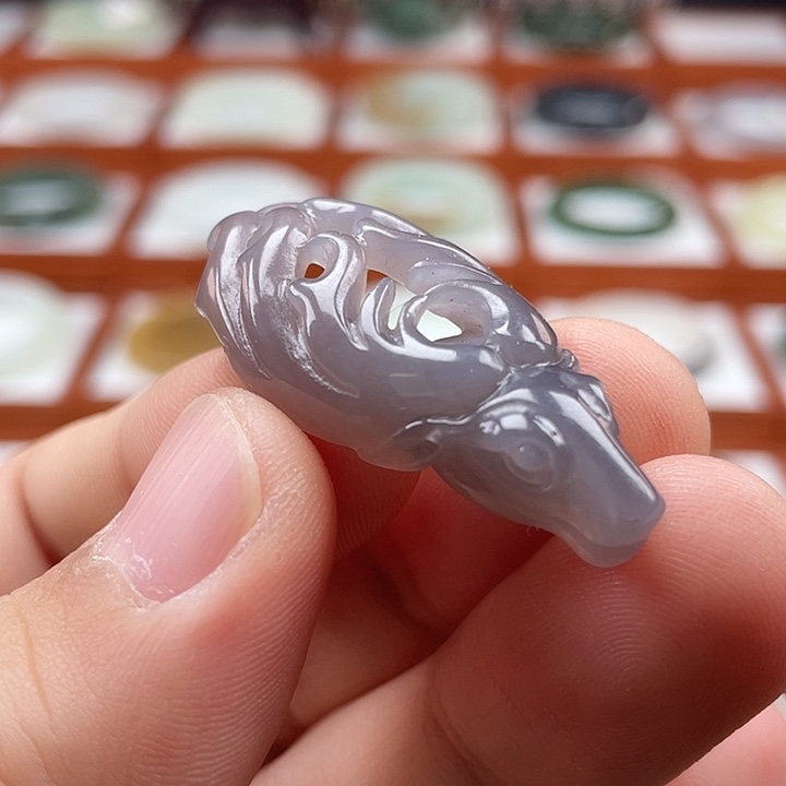 和田玉未镶嵌颈饰烟紫一路有你