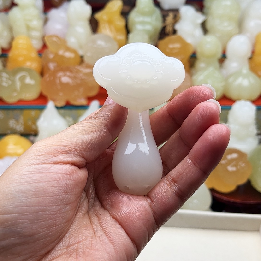 来***。石材如意手把摆件