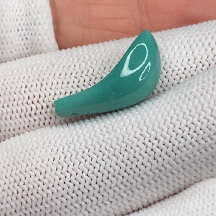 绿松石配饰未镶嵌苹***味