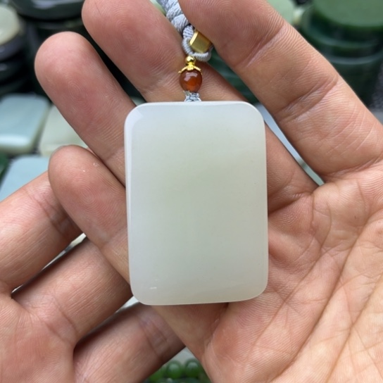 和田玉未镶嵌珠宝半成品