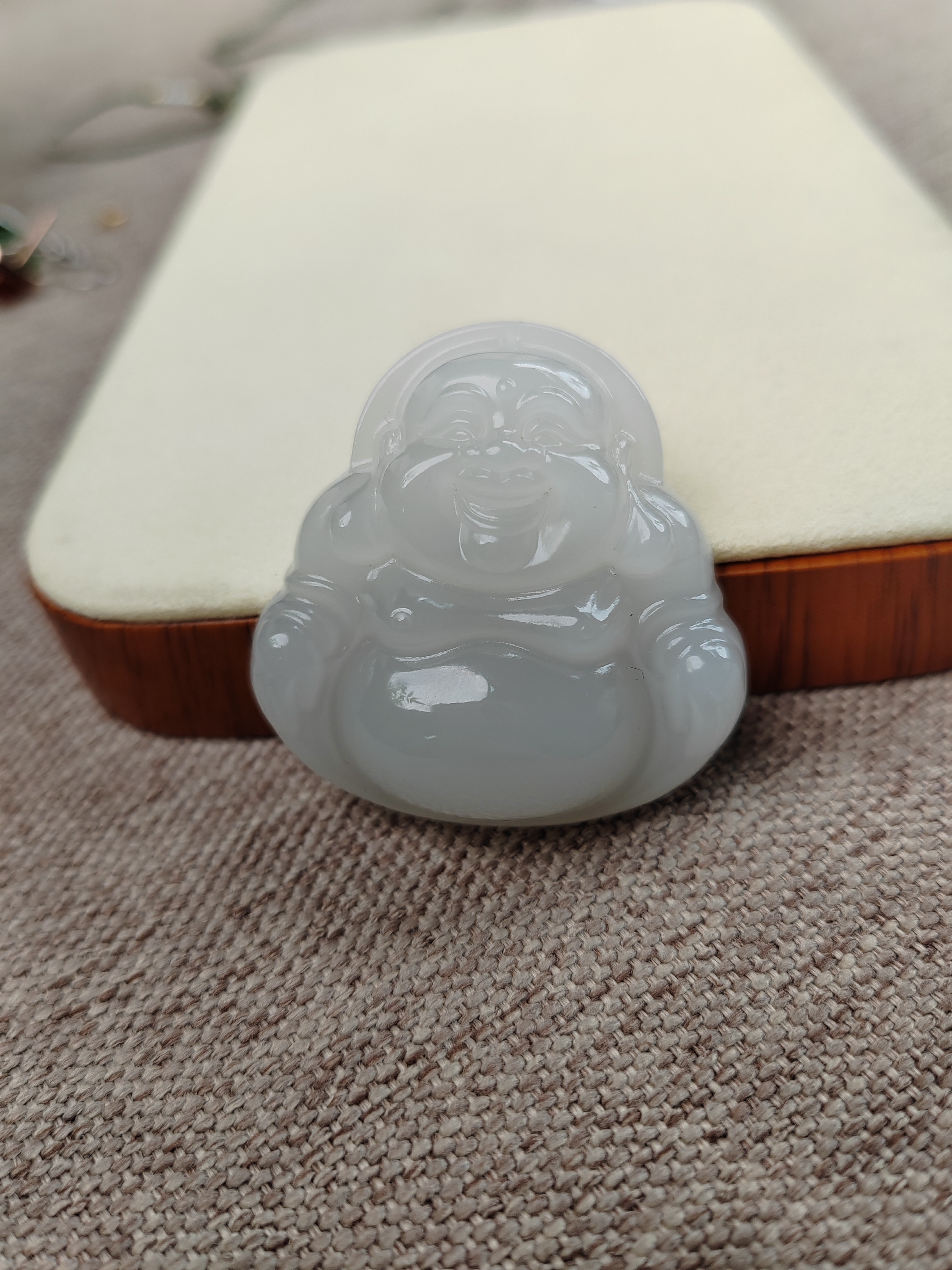 精品和田玉佛公40点位，