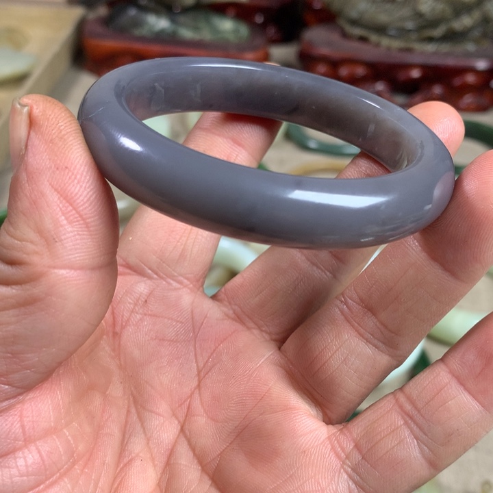 3***7和田玉（糖玉）未镶嵌手镯