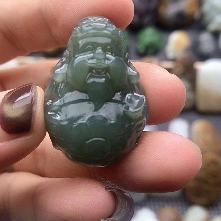 颈饰未镶嵌和田玉（糖玉）