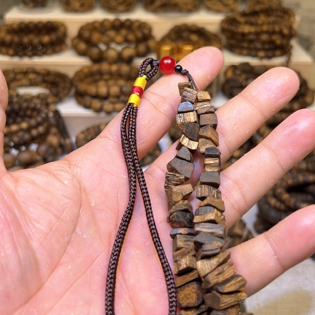 沉香沉香碎屑奇楠沉香车挂多样发其一