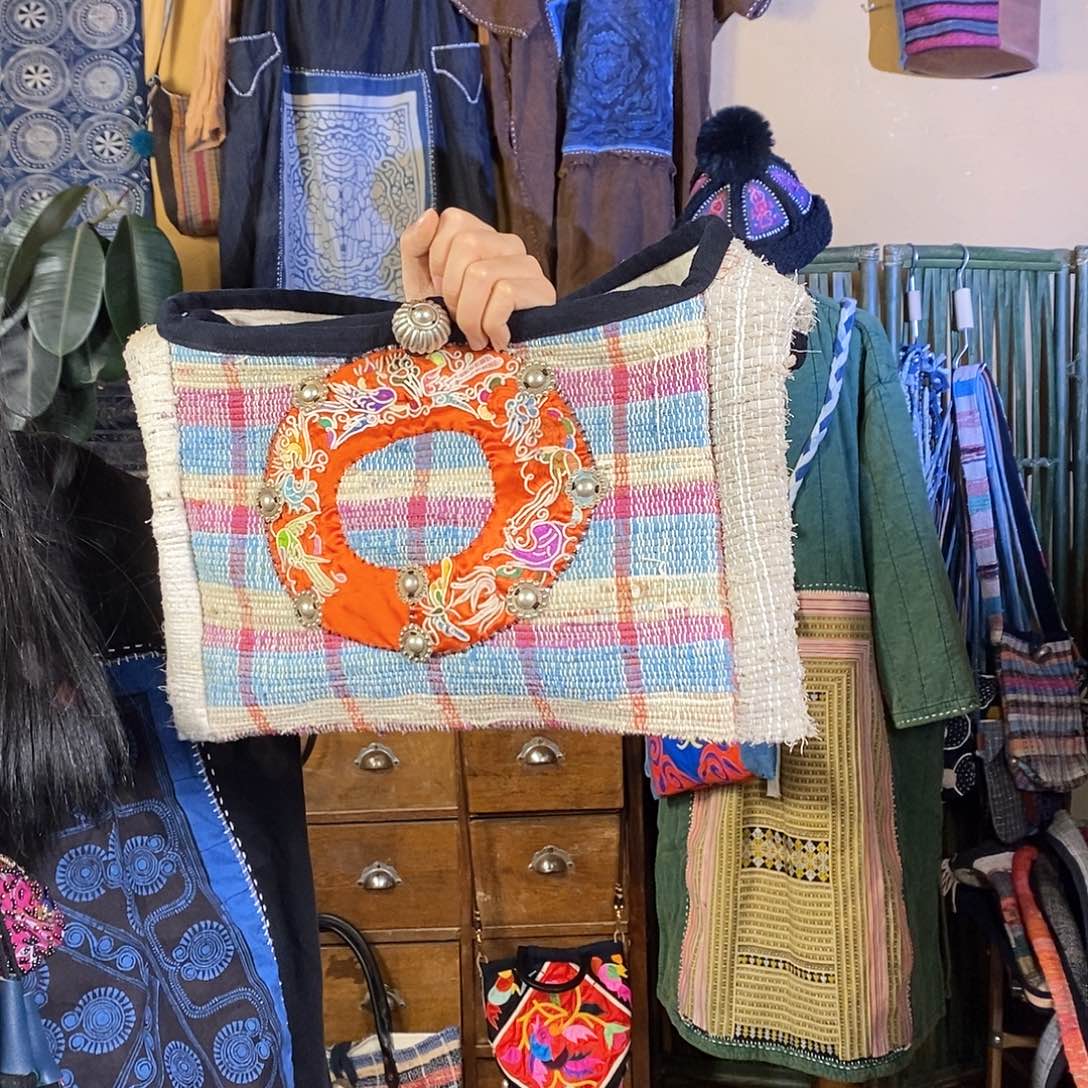 织绣手工制作包包