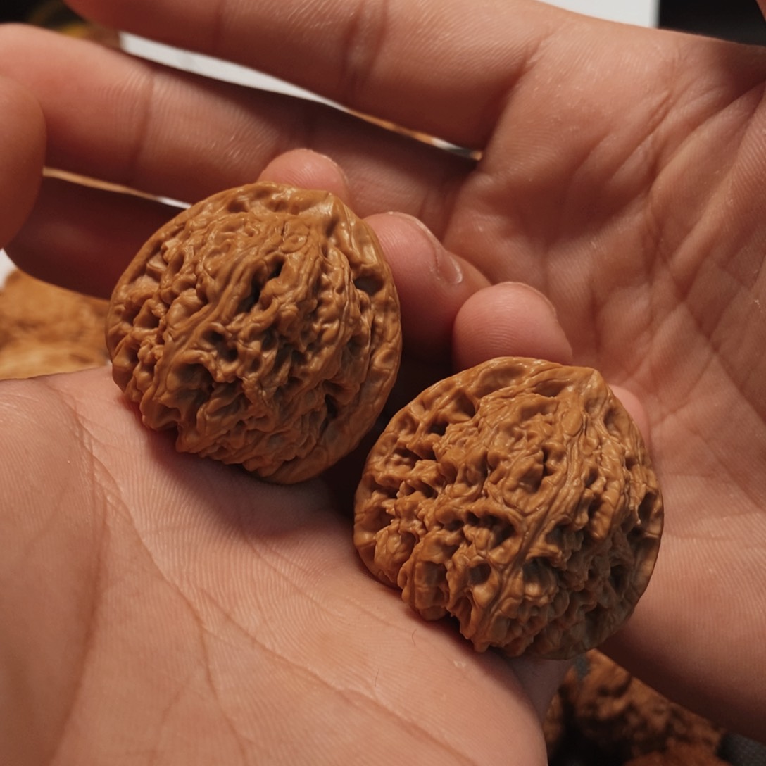 文玩核桃吊坠南疆