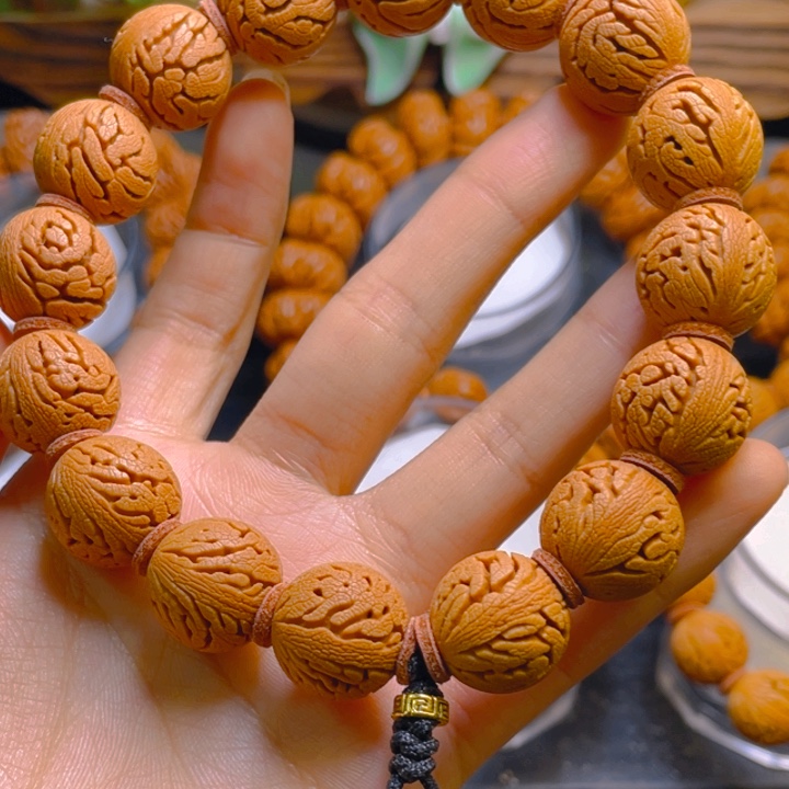 *****文玩核桃手串绣球 闪电购6号车