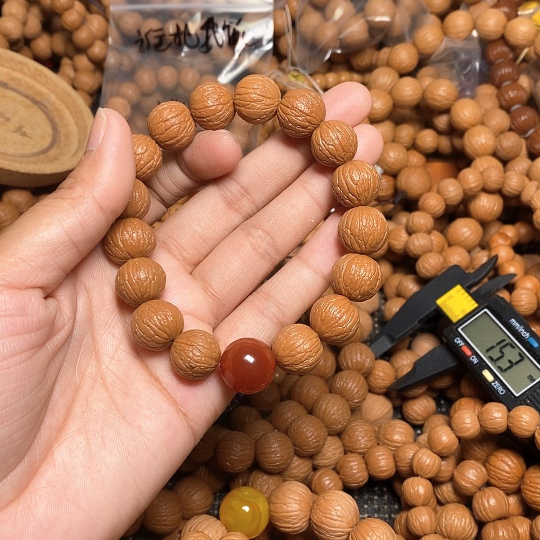 猴头核桃吊坠凤羽1.50尺寸