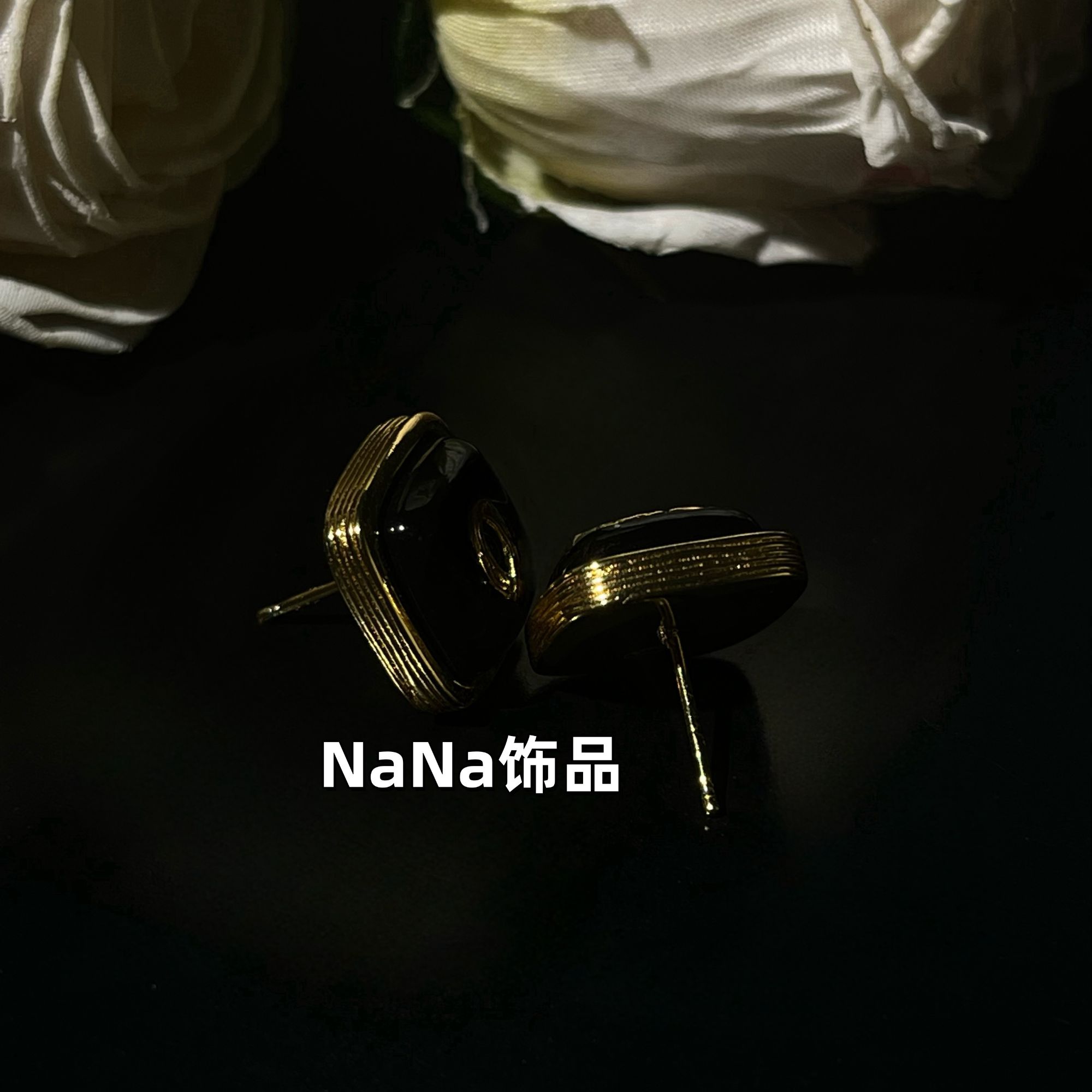 铜合金耳饰 黑金方糖耳钉 A014