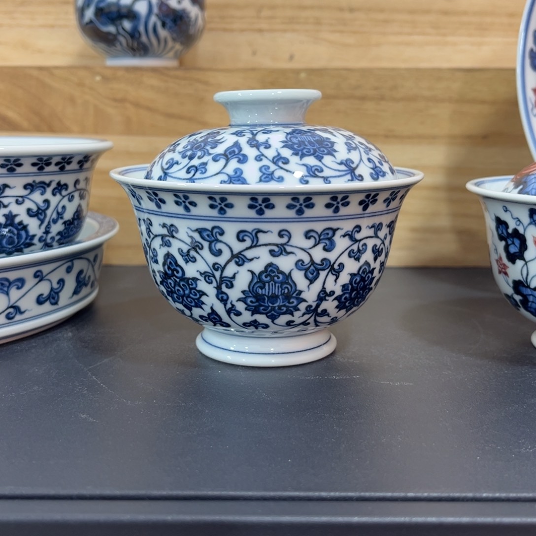 永乐青花缠枝莲大元宝盖碗